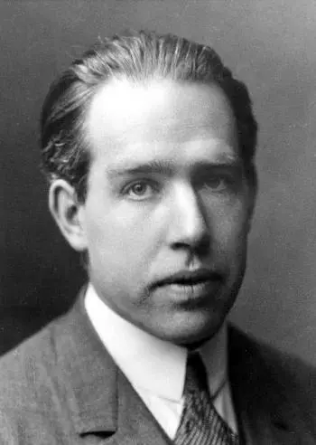 Niels Bohr: Biography and contributions to atomic energy