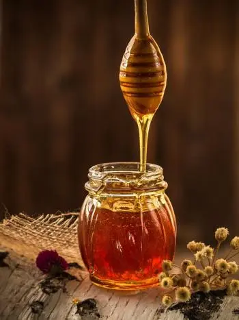Honey density: measurement, calculation and physical properties
